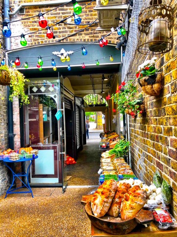 14 Fantastic Things to do in Notting Hill 24 Notting Hill London italian shop