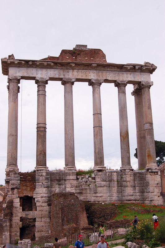 Skip the Line Colosseum Guide: What you Need to Know 14 Roman Forum 2