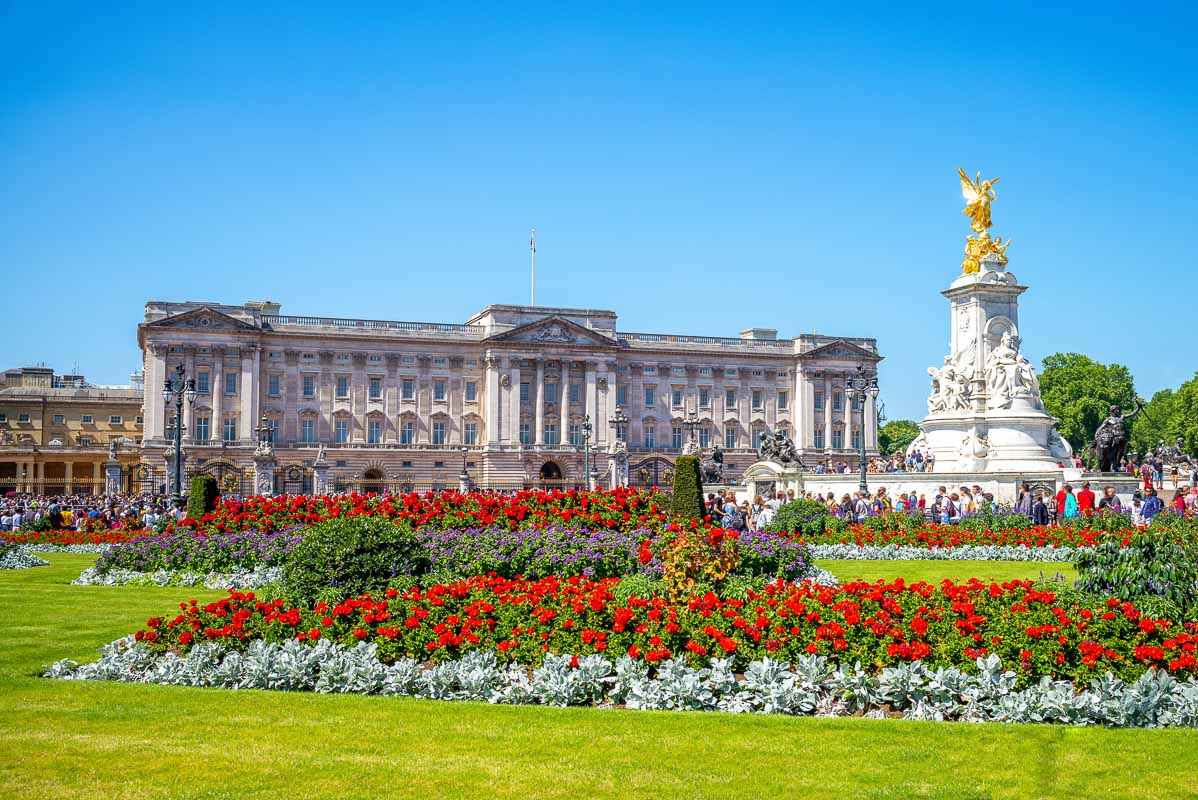 The principal facade of Buckingham Palace