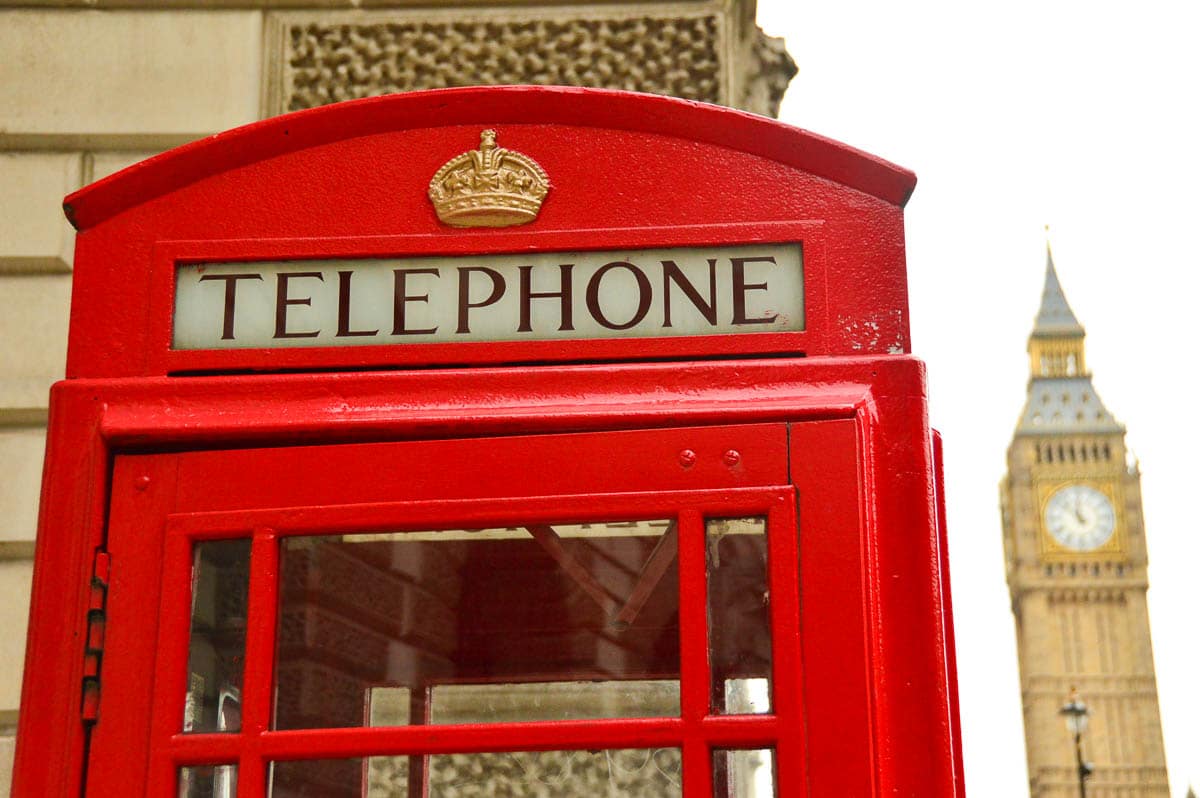 37 Remarkable Landmarks of London (2022) Not to Miss by a Londoner 69 red telephone booth and big ben
