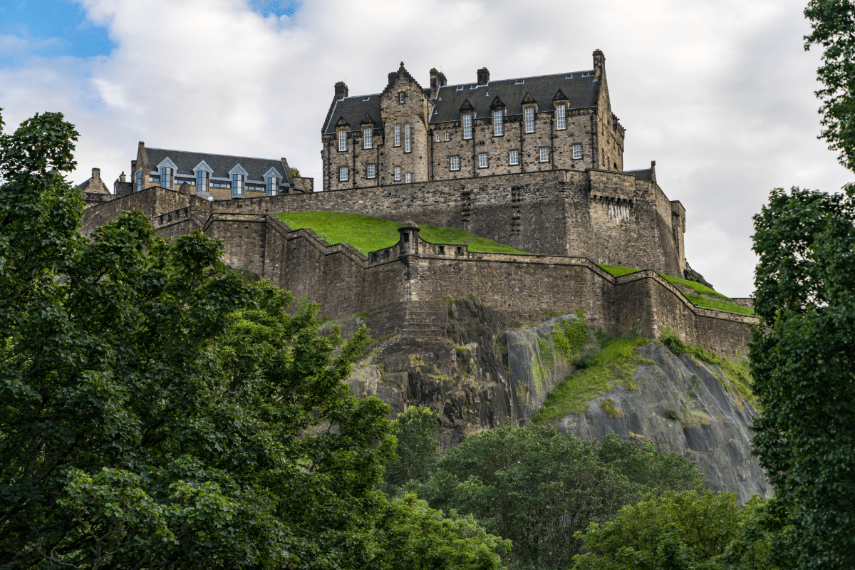 Edinburgh Castle a fantastic castle in europe