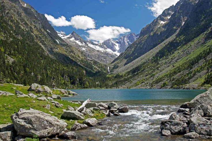 13 Magical Lakes in France that Will Enchant You