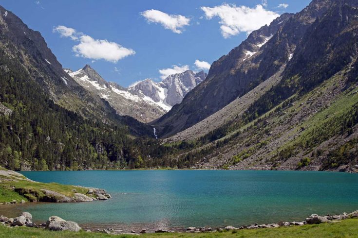 10 Magical Lakes in France that Will Enchant You
