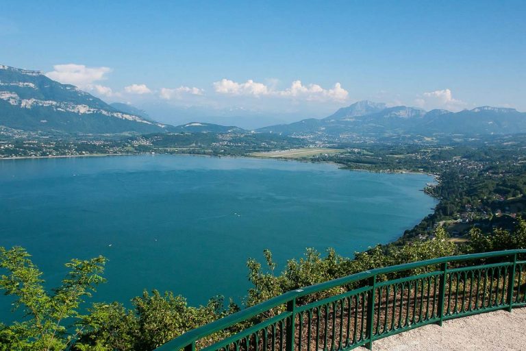 10 Magical Lakes in France that Will Enchant You