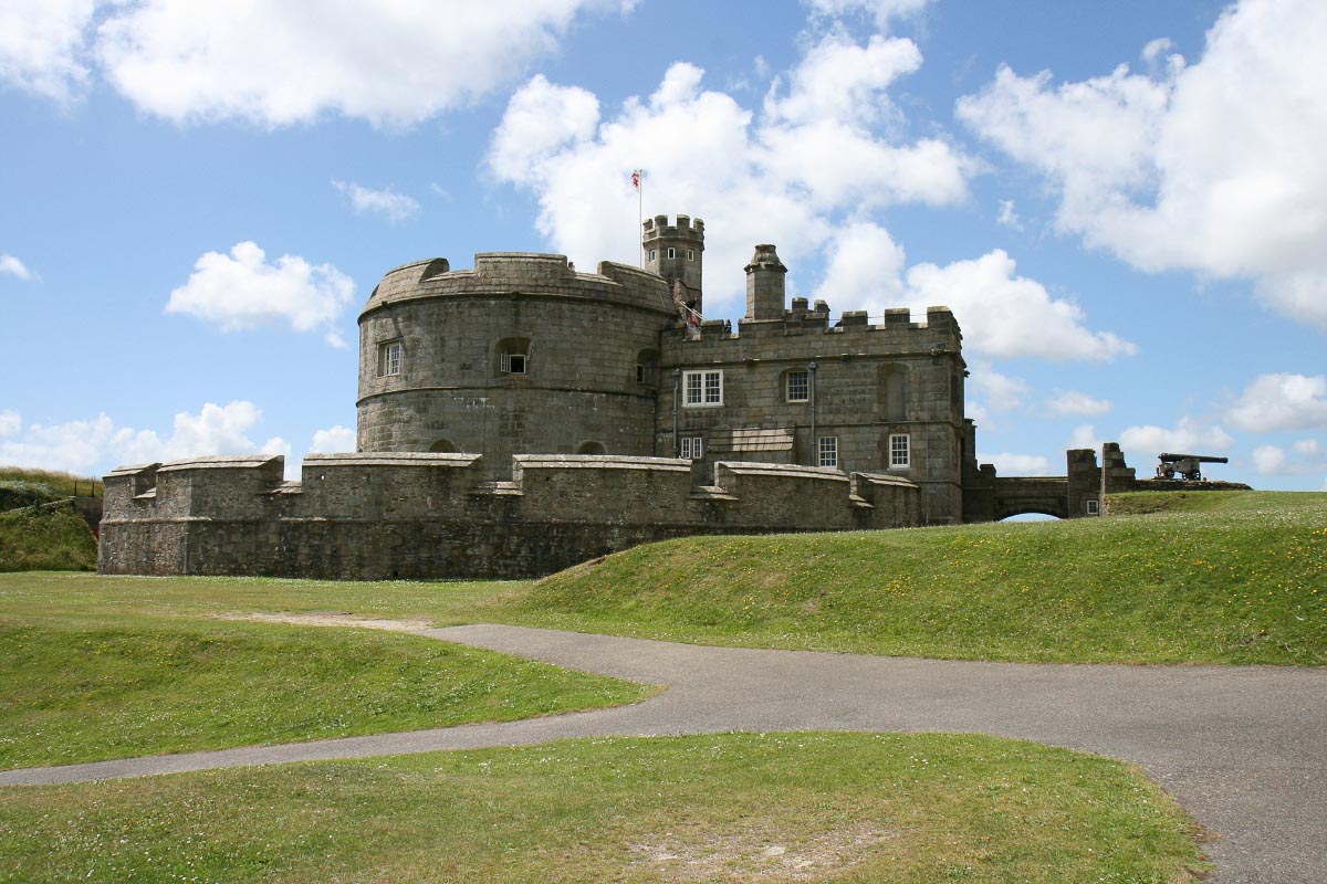 13 Magical Castles in Cornwall That You Have to Visit 19 pendennis castle cornwall