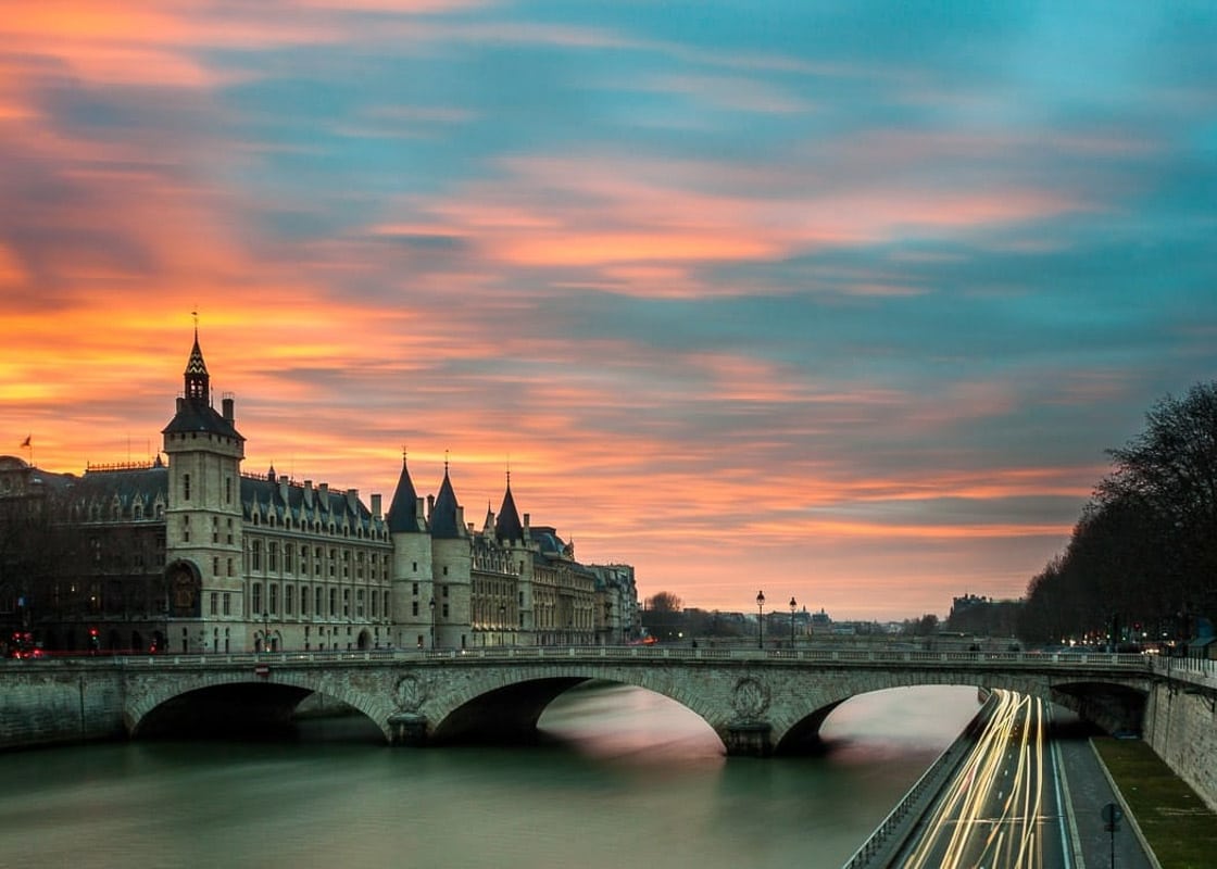 37 Fascinating Facts About Paris you Probably Don't Know 11 Sunrise in Paris over the Seine River