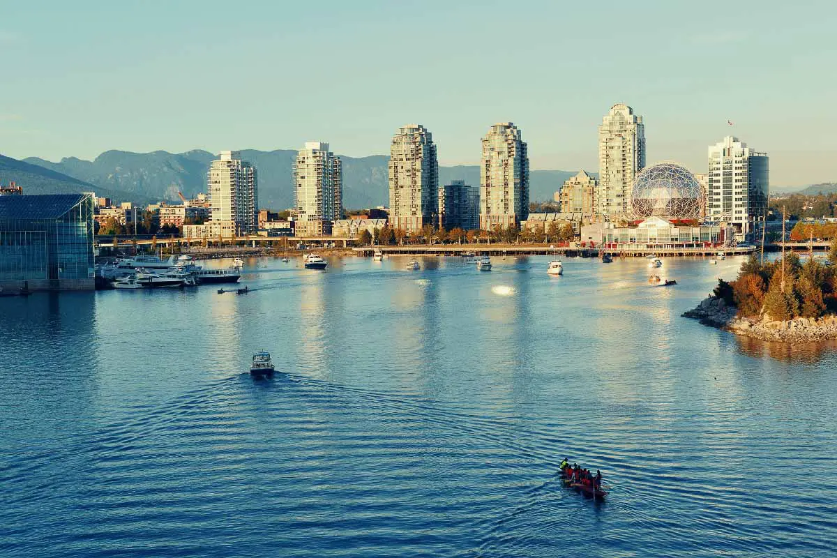 16 Most Beautiful Cities In Canada You Ll Want To Put On Your 21 Bucket List