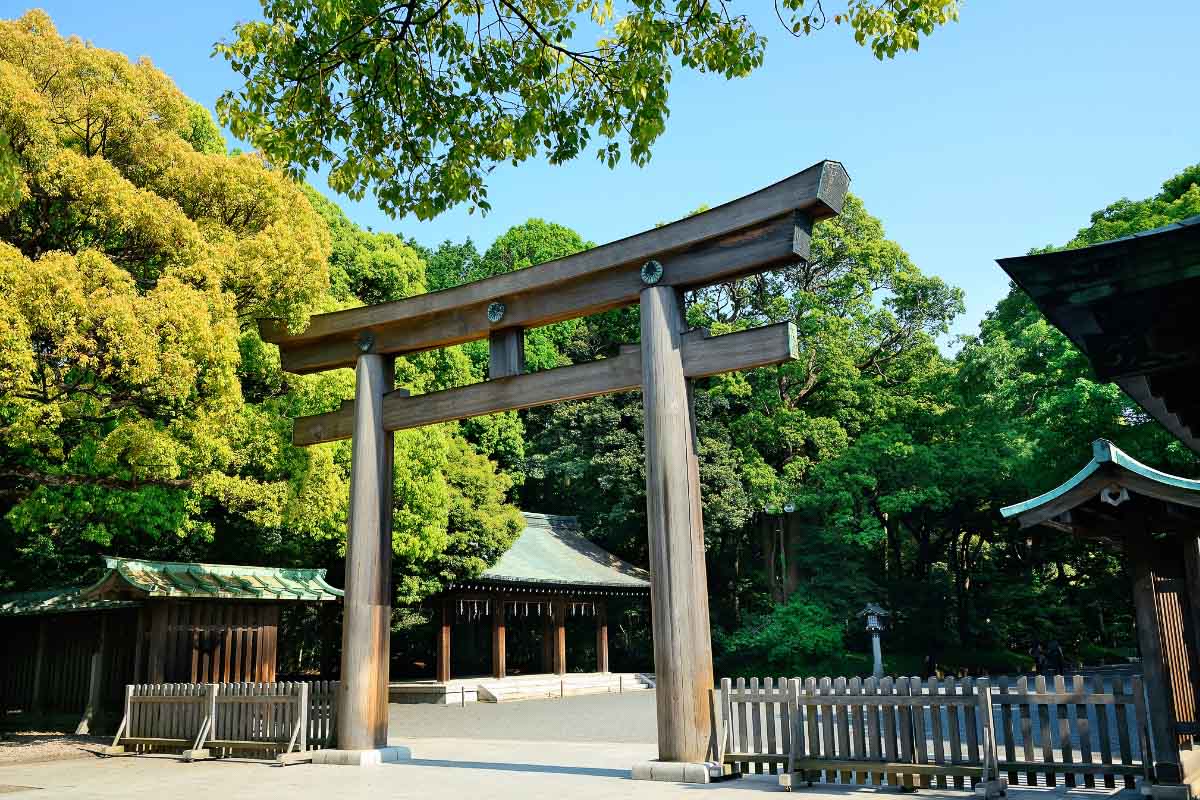 35 Beautiful Japan Landmarks You Must Visit 39 Meiji Jingu tokyo japan