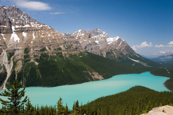 29 Most Stunning Lakes Canada has You'll Love (2022) I Boutique Adventurer