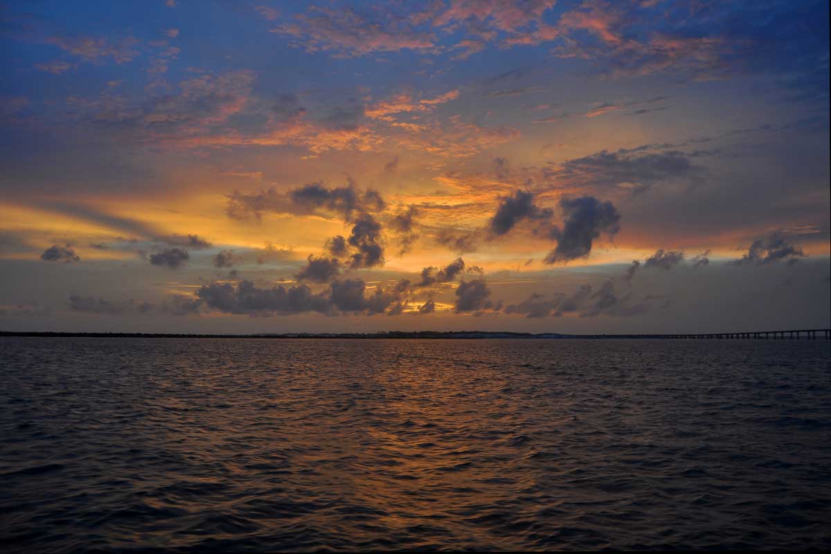 17 Best Places to see Sunsets in Florida You'll Love 6 Destin Florida sunset