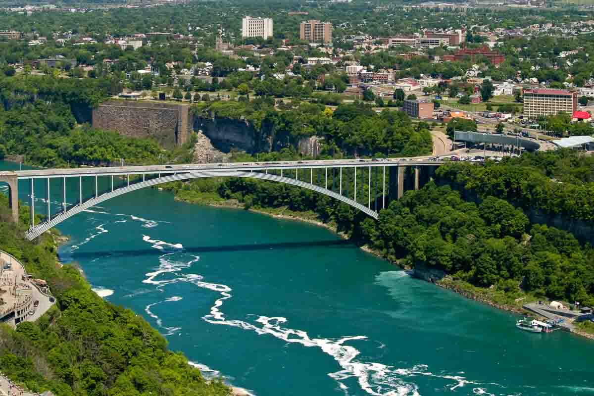 Rainbow Bridge Niagara Falls