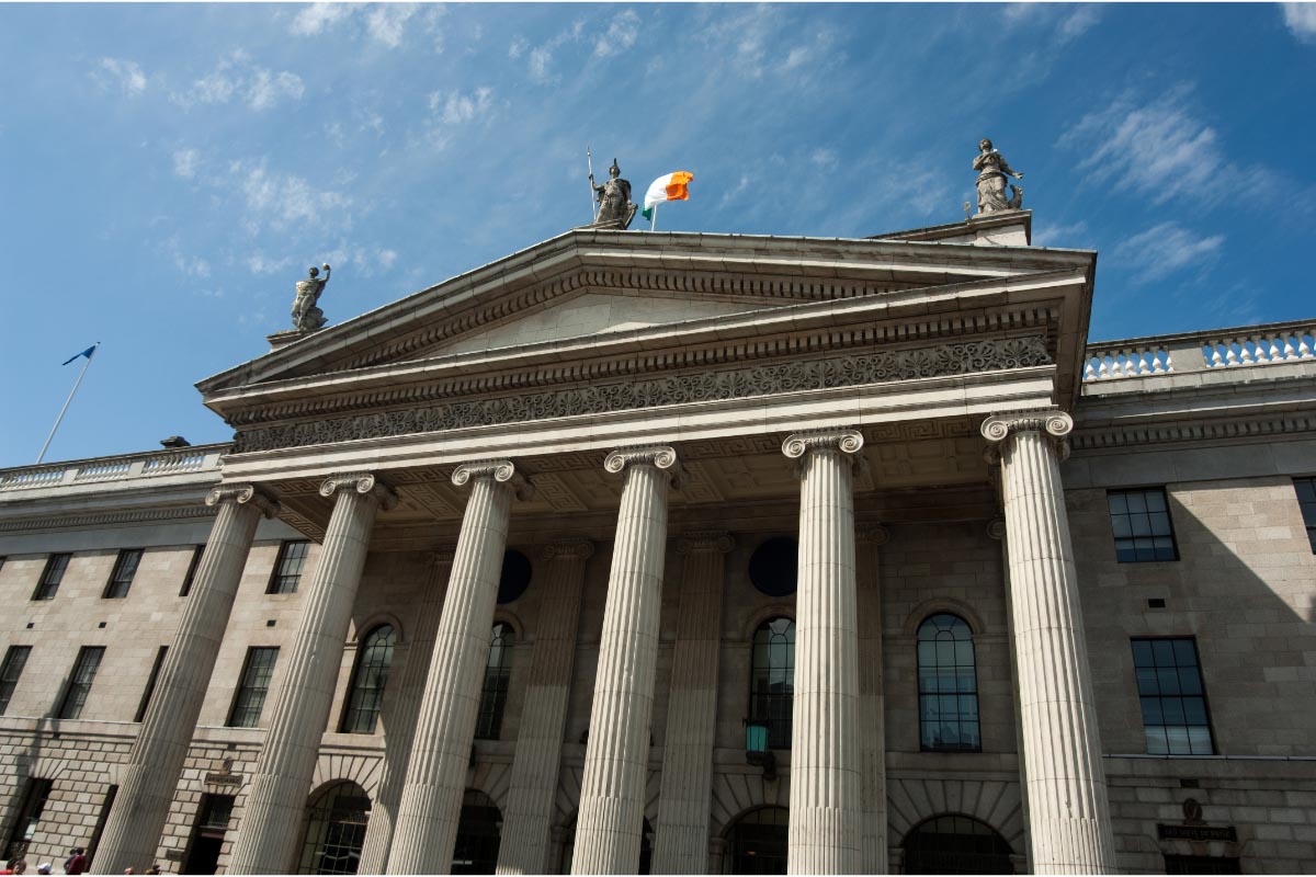 35 Famous Ireland Landmarks You'll Want to Visit in 2022 24 Dublin's General Post Office