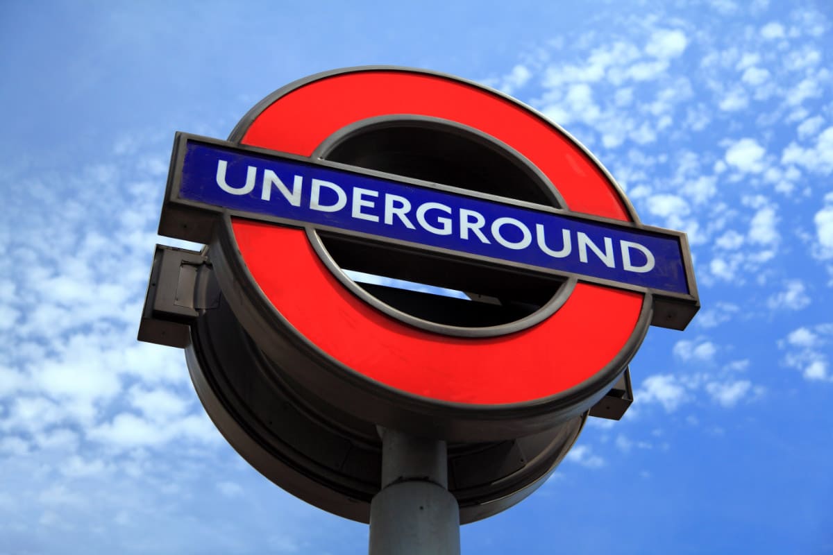 37 Remarkable Landmarks of London (2022) Not to Miss by a Londoner 70 tube sign london