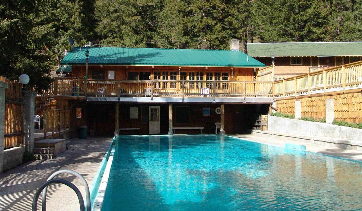 29 Best Hot Springs in Montana You'll Love 17 Lost Trail Hot Springs – Sula
