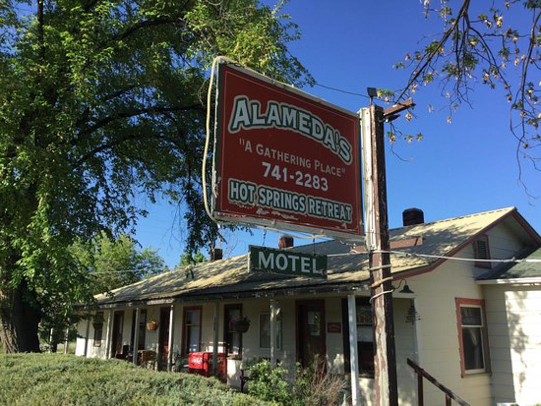 29 Best Hot Springs in Montana You'll Love 3 alameda's hot-springs