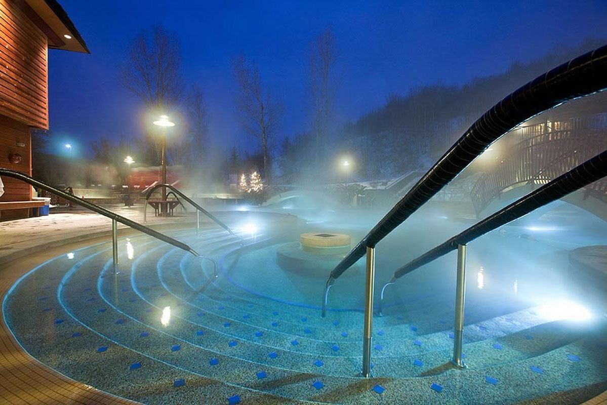 3 Hot Springs in Steamboat Springs, Colorado (2022) you won't want to miss 6 old hot springs entrance