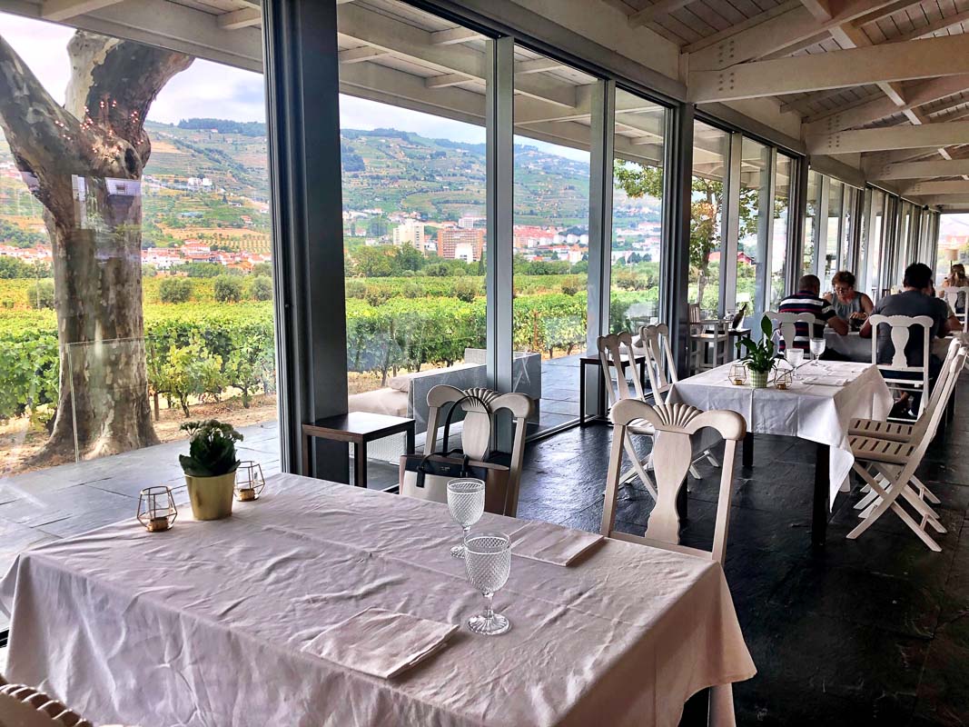 15 Fantastic Vineyards in Portugal (2022) You'll Love 11 douro valley quinta da pacheca restaurant
