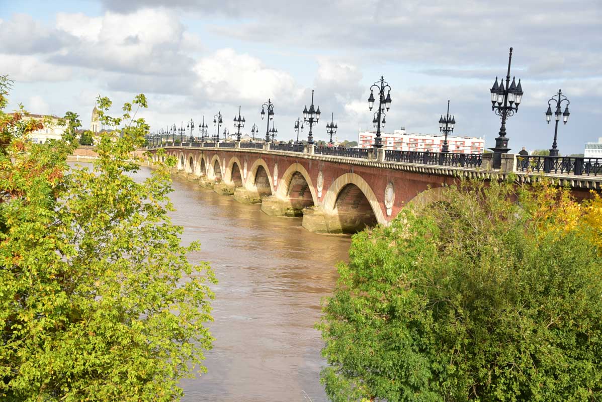 35 Things to do in Bordeaux You'll Love 68 pont de pierre
