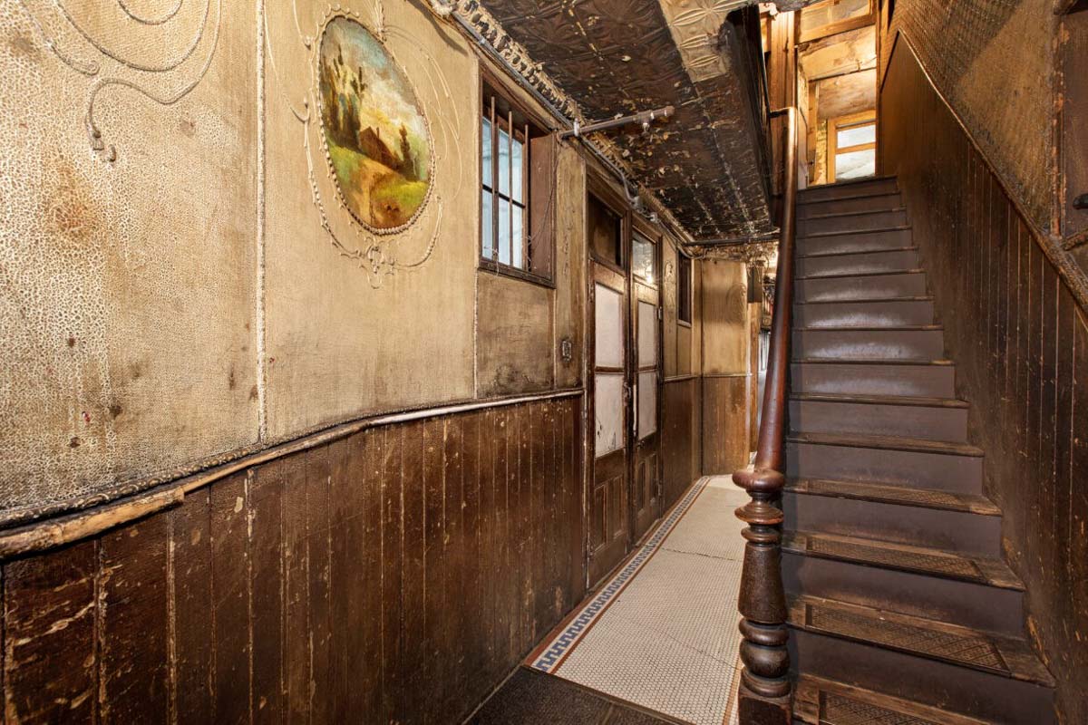 19 Historical Places in New York You Need to Visit (2022) 18 tenement museum new york