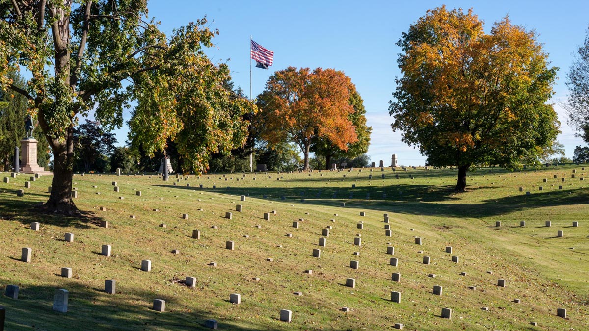 27 Best Things to Do in Fredericksburg VA You'll Love (2022) 3 Fredericksburg National Cemetery