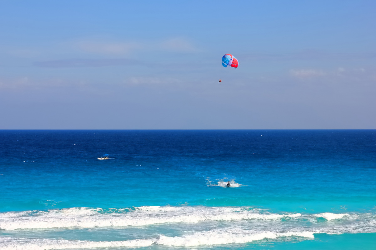 Cancun parasailing