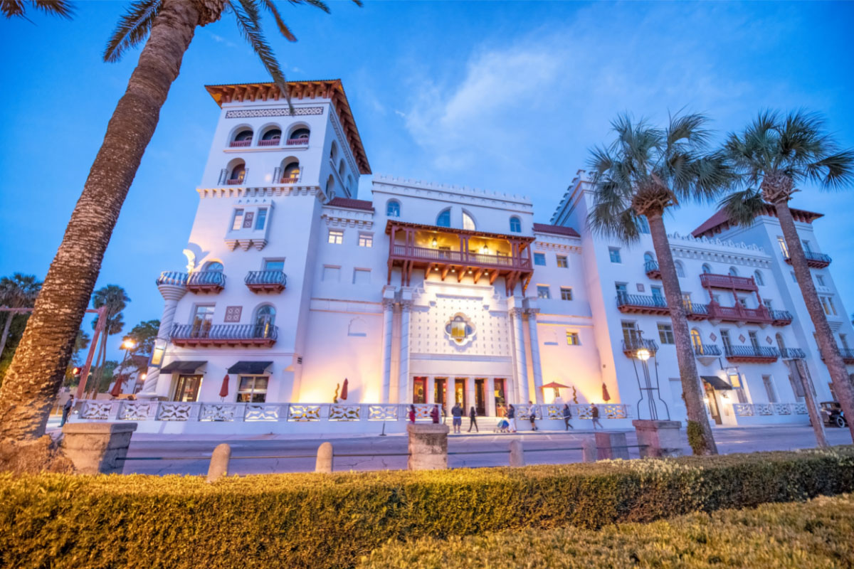 37 Warm Places to Visit in January in the USA 36 Casa Monica, St Augustine