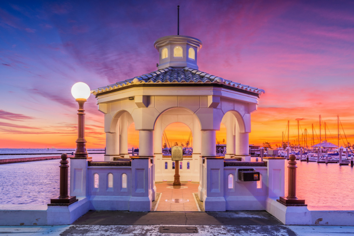 21 Charming Texas Coastal Towns (2022) You'll Love 24 Corpus Christi