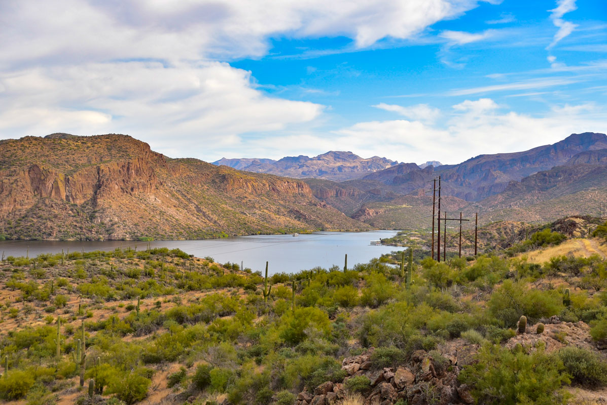 29 Arizona Landmarks Not to Miss (2022) 47 canyon lake