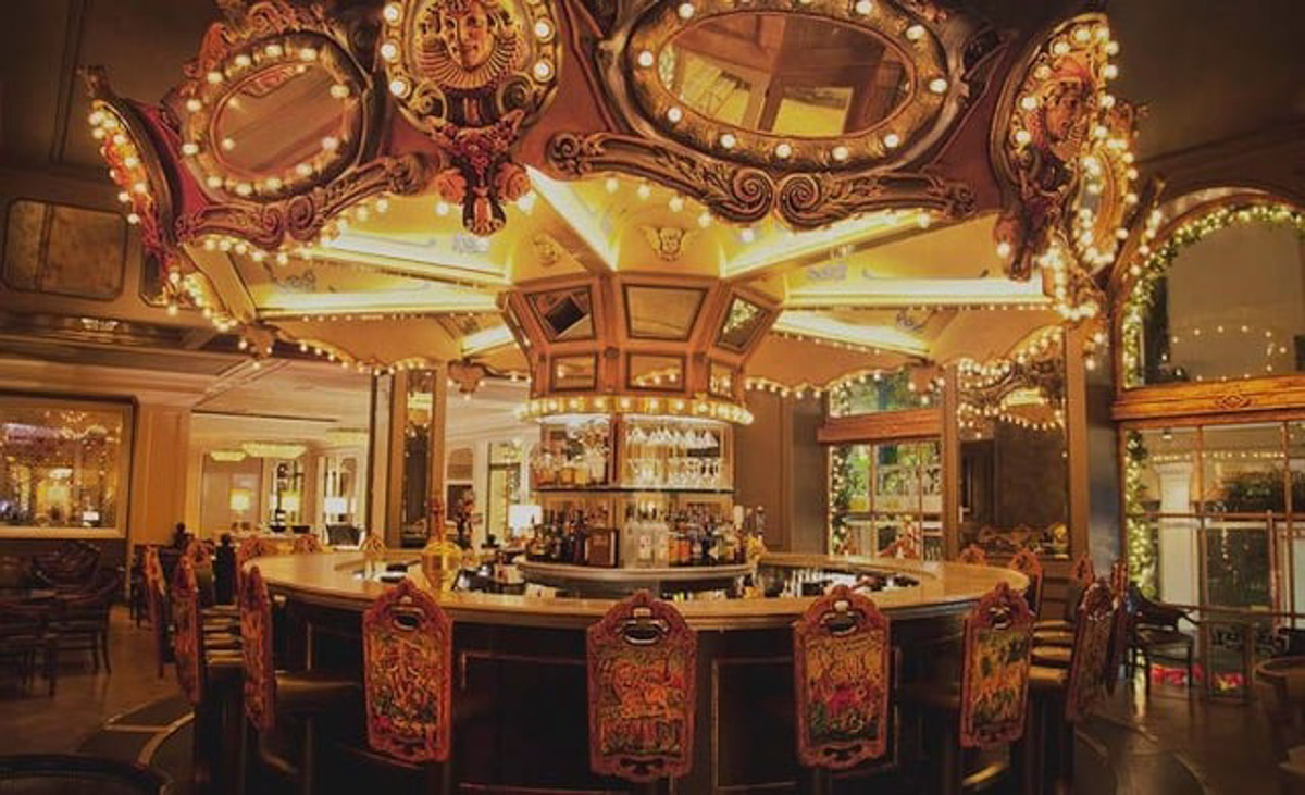 Carousel Bar & Lounge