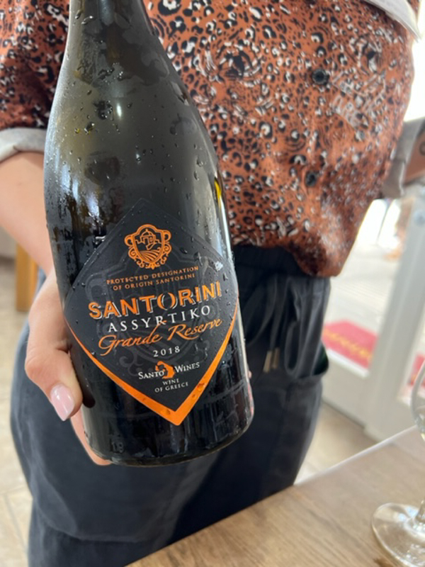 santo wines bottle