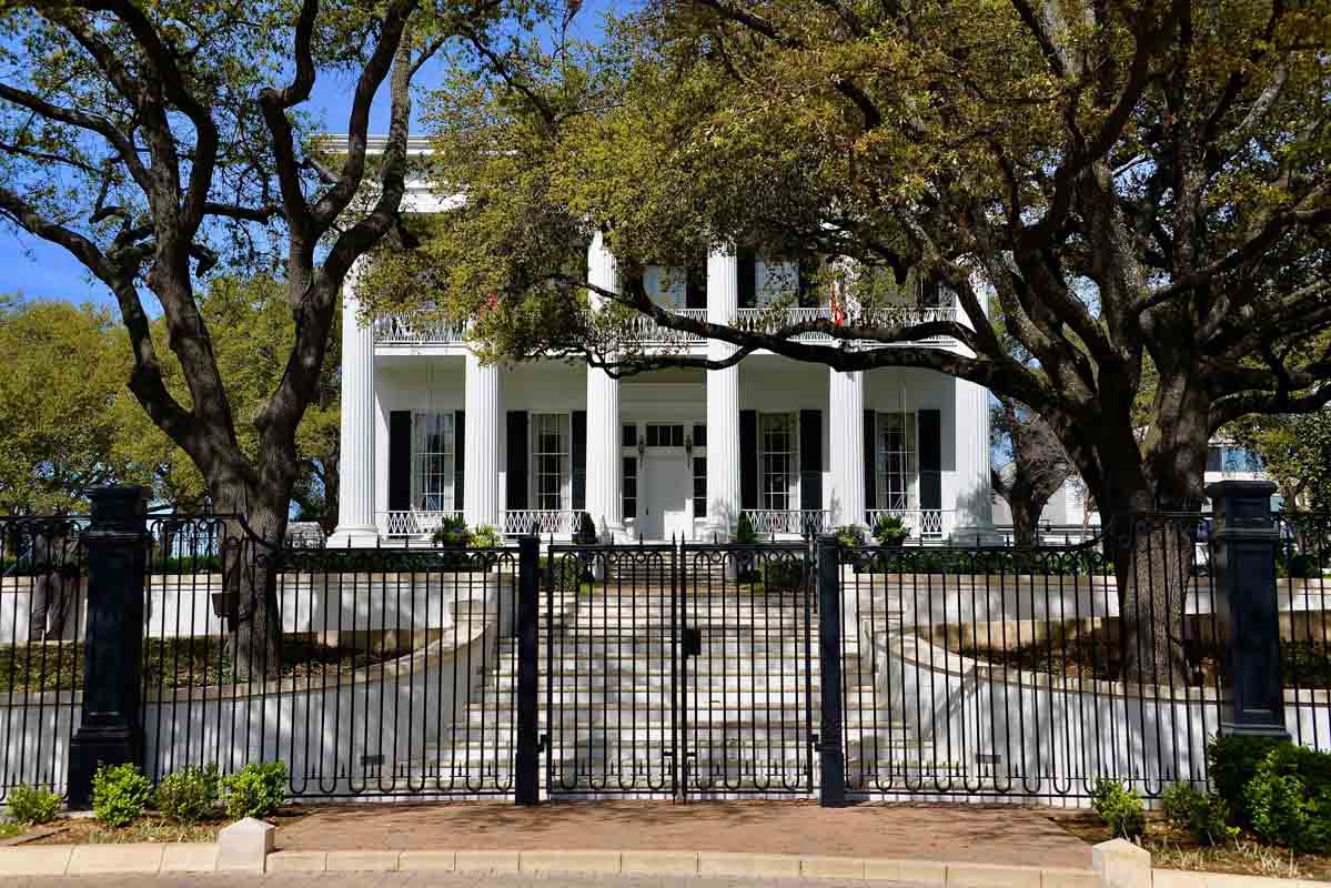The Governor's Mansion in Austin landmarks in texas