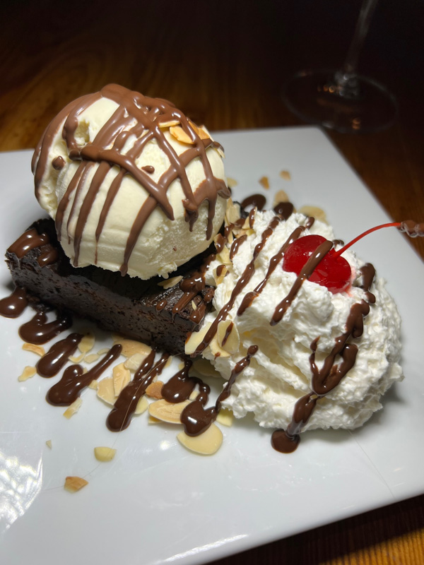15 Wineries in Charlottesville Va (2022) You'll Love I Monticello Wine Trail 70 The Local brownie sundae