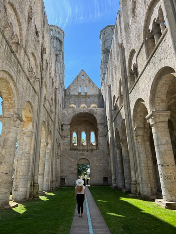 jumieges abbey.