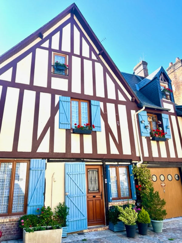 28 Interesting Things to do in Normandy (2022) You'll Love 40 la bouille