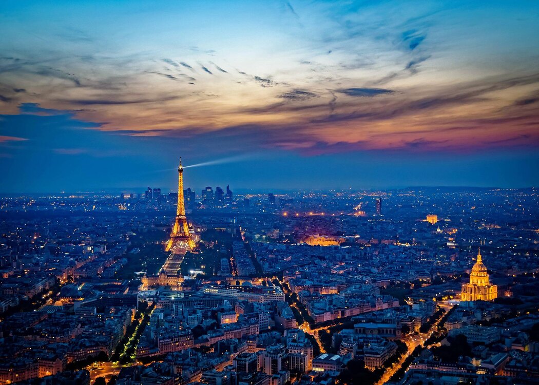 paris-skyline-at-night-feature