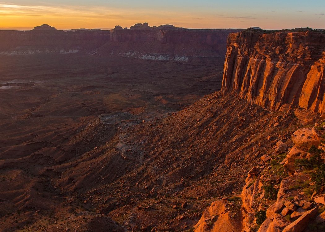 29 Most Popular National Parks in the United States You'll Love (2022) 7 sunset-rocks