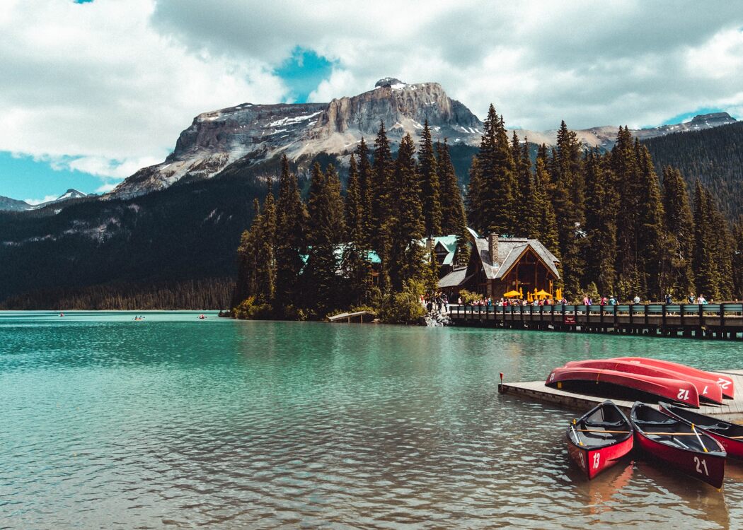 37 Most Beautiful Lakes in the World (2022) You Need to See 8 emerald-lake-canada