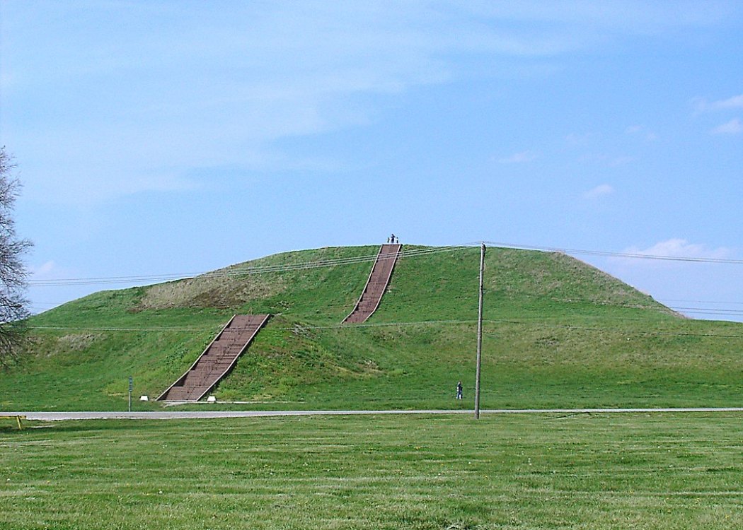 Monks Mound in Cahokia Mounds State Historic Site world heritage sites in the US