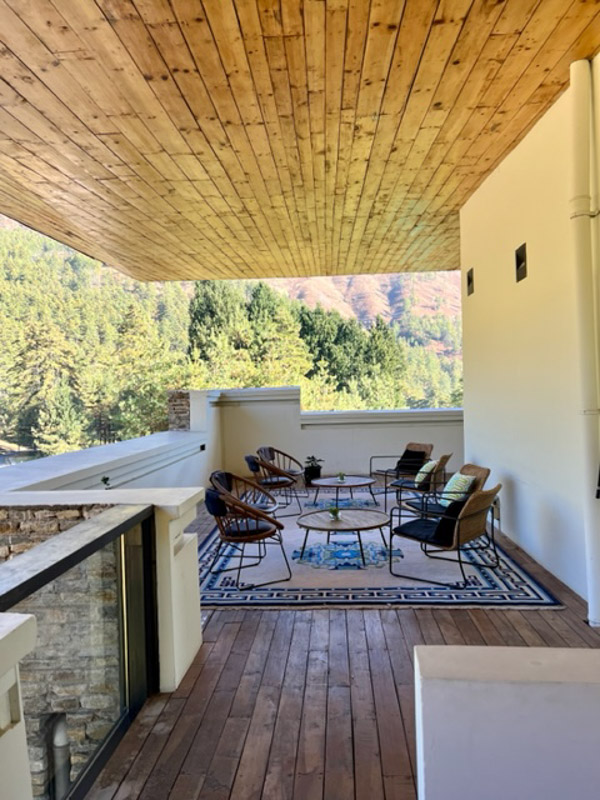 Best Times to Visit Bhutan (2023) for the Perfect Vacation 19 zhiwaling ascent roof top