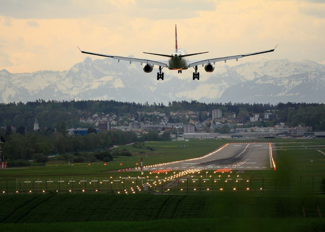 airport-landing-plane