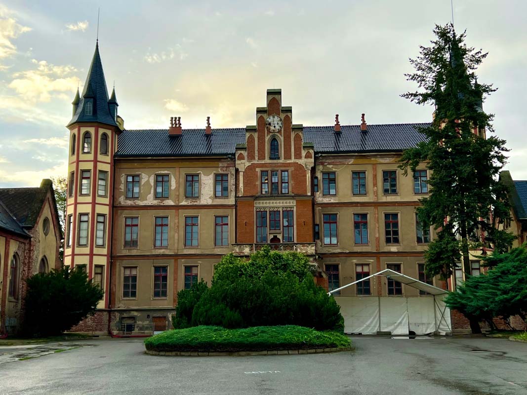 27 Interesting Things to do in South Moravia 54 bzenec castle