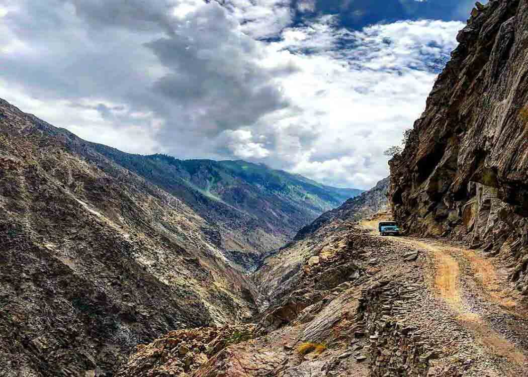 fairy-meadows-road-pakistan most dangerous roads in the world