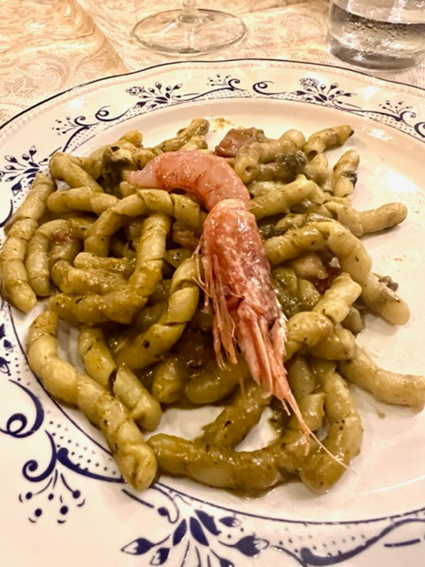mazara del vallo l'antica sicilia pasta with red prawn
