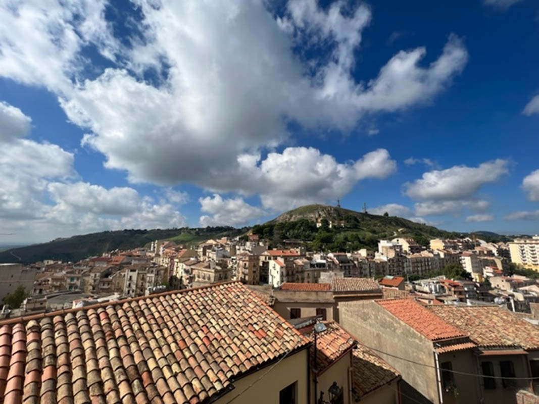 31 Best Things to do in Sicily (2023) You'll Love 67 salemi castle view