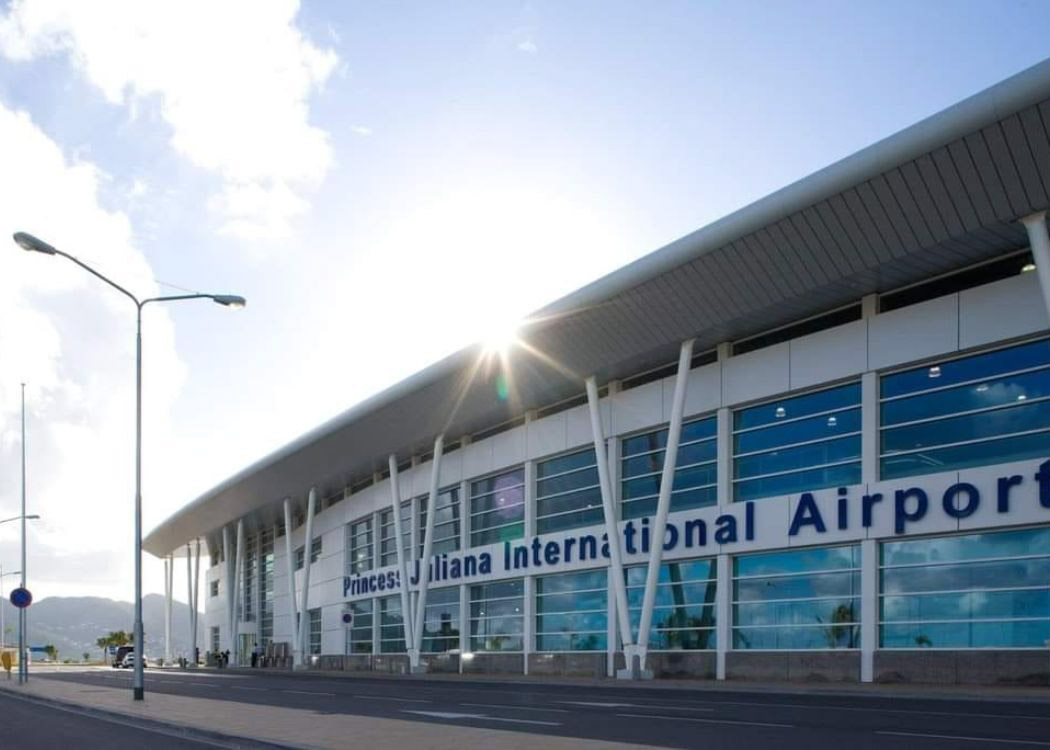29 Most Dangerous Airports in the World (2023) You Need to Know About 5 st-martin-airport