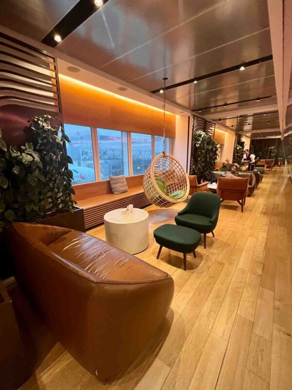 Virgin Atlantic Upper Class Review (2023) Is it Worth It? 7 virgin clubhouse seats