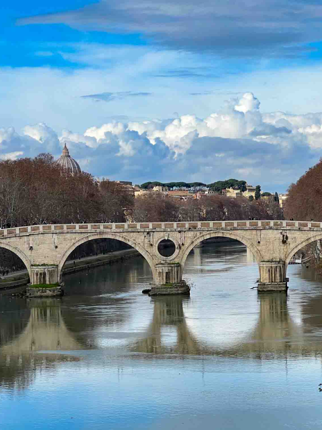 15 Gorgeous Bridges in Rome you Must Cross Story