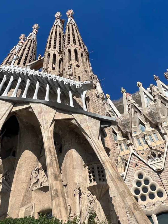 23 Amazing Barcelona Landmarks You Won’t Want to Miss Story